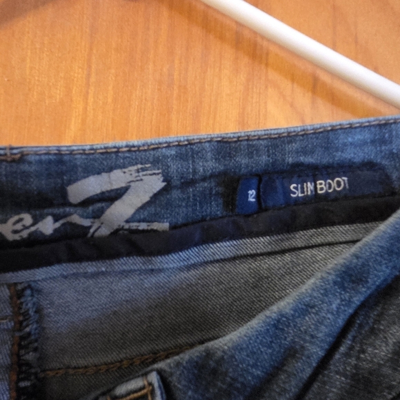 💥💥Seven7 Women's Slim Boot Jeans - Picture 3 of 3